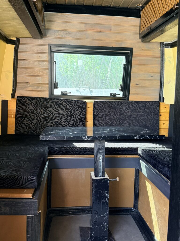 “RUHSATLI MOTOKARAVAN FULL+FULL GÜNEŞ ENERJİ WC DUŞ MASRAFSIZ”   RUHSATLI IVECO DAILY MOTOKARAVAN